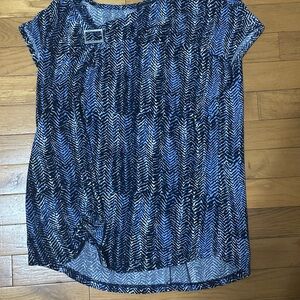 Adrienne Vittadini Blue Asymmetrical Short Sleeve Blouse